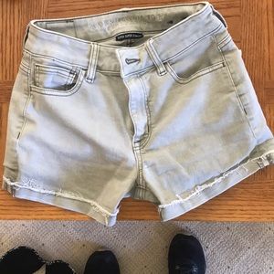 american eagle shorts